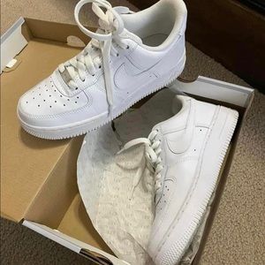 White Nike Air Force